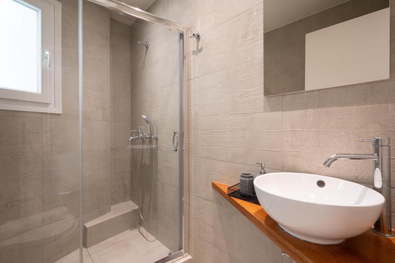 Classy Apartment In Koukaki, Walk To Metro & Acropolis Афины Экстерьер фото